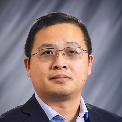 Zheng Cheng Headshot