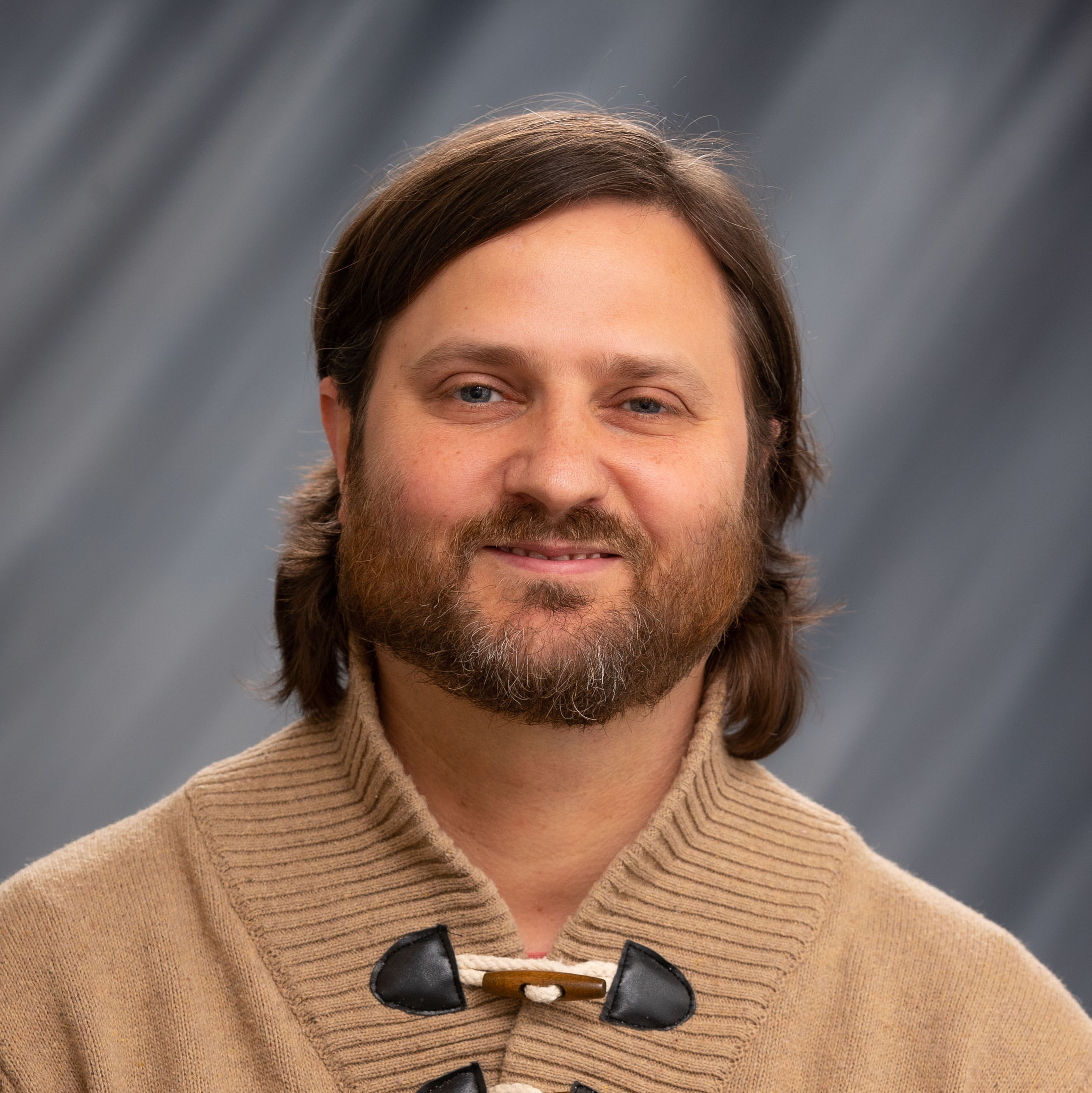 Robert Earle Headshot