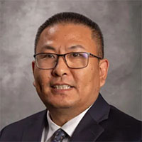 Lei Wang Headshot